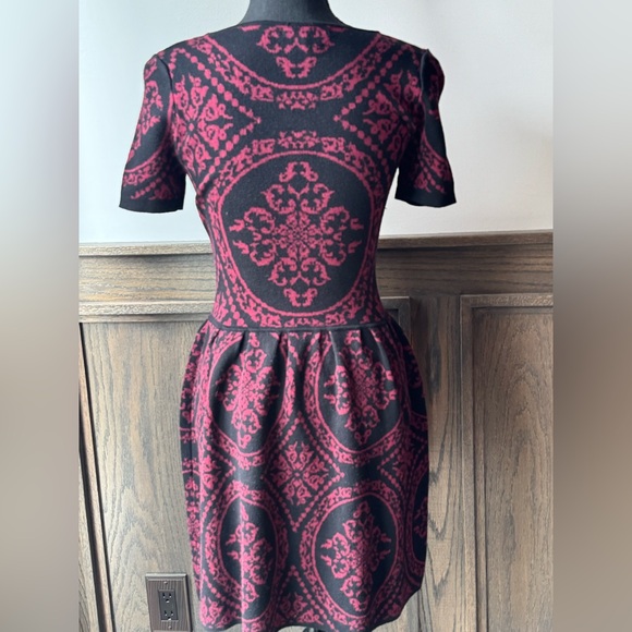 Romeo & Juliet Couture Intarsia Knit Mini Dress small - Picture 3 of 6